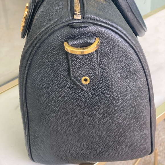 🚫SOLD🚫Authentic Chanel Caviar Vintage Boston Bag - Picture 4 of 13